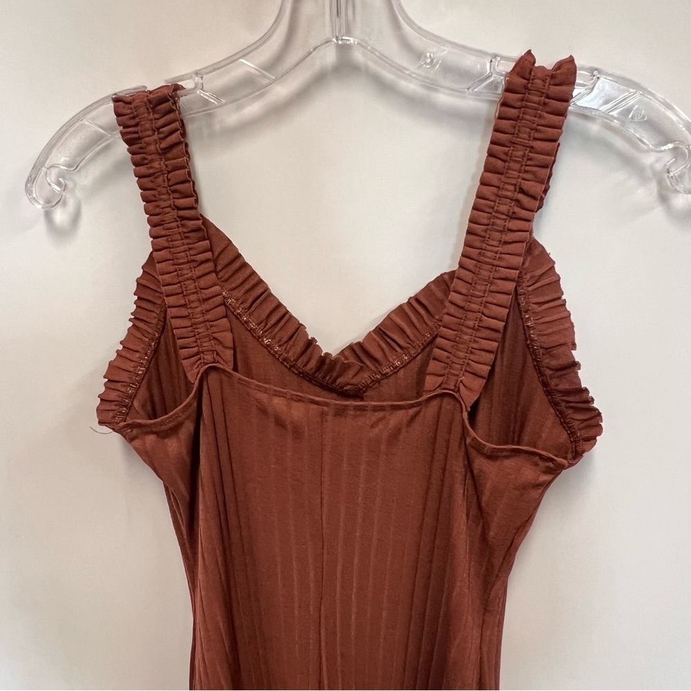 Haute Monde tan ribbed ruffle tank maxi dress with sweetheart neck size medium - Picture 5 of 10